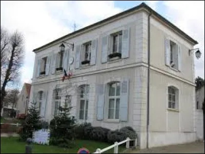 Commune francilienne, dans l'arrondissement de Torcy, Lesches se situe dans le département ...