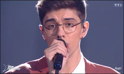 Retrouve la récompense d'Axel après avoir remporté la battle face à Héléna et Julien.