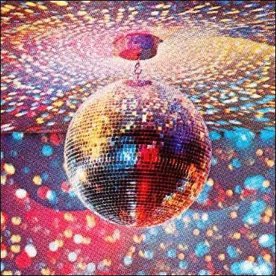 Quel chanteur issu dun duo des années 1980 a sorti en 2015 lalbum "Homage" dédié au disco ?