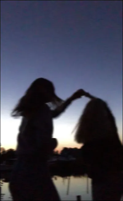 Tu as prévu une sortie entre amis mais quelquun annule au dernier moment. Comment réagis-tu ?