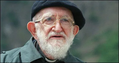 Qui est ce prêtre, accusé d'agressions sexuelles et de viols ?