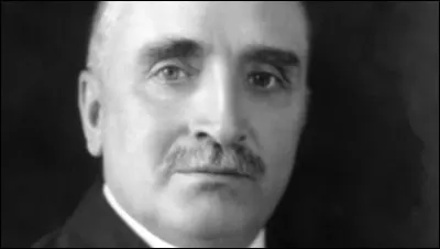 Qui est cet écrivain français, auteur du poème intitulé ''Laube de juin'' ?