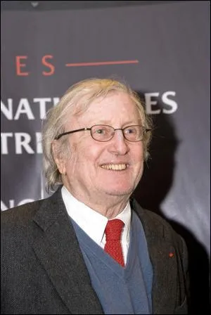 A dbut sa carrire en donnant la rplique  Lino Ventura dans 'Les tontons flingueurs', c'est Claude ...