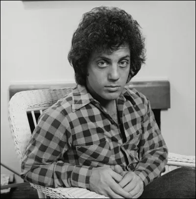 Quel est l'instrument de prédilection du chanteur pop américain Billy Joel ?