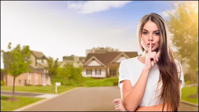 Quelle phrase clôture les épisodes de la série "Petits secrets entre voisins" ?