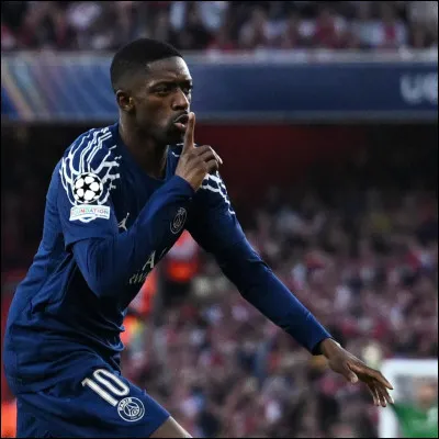 Quel est le nom de ce footballeur ?