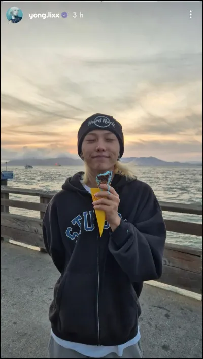 Parmi ces propositions, dans quel titre a-t-il chanté lors d'un refrain ?