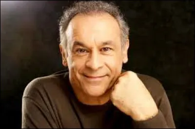 Qui est cet acteur qui joue le premier rôle dans le téléfilm ''À côté de ses pompes'' ?