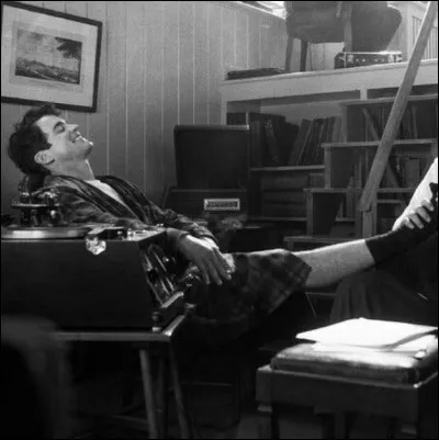 Quel est ce film de Bradley Cooper o&ugrave; Bomer joue David Oppenheim ?