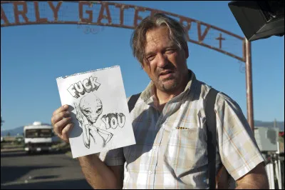 Lynch joue Moses Buggs dans ce film de Greg Mottola, qui est...