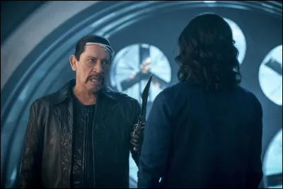 Comment s'appelle cette série créée par Greg Berlanti, Andrew Kreisberg et Geoff Johns, et dans laquelle Trejo joue Breacher ?