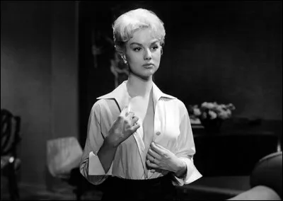 Demongeot joue Virginie Dumaillet dans ce film de Marc Allégret, qui est...