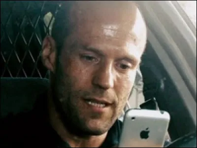 Si un proche m'envoie un message pendant que je regarde un film au cin&eacute;ma, je...