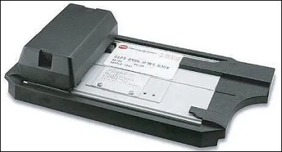 Quel est le nom de cet appareil qui permettait de garder une trace de la transaction sur papier carbone dans les années 70 ?