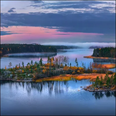 Dans quel pays se trouve le lac Ladoga ?