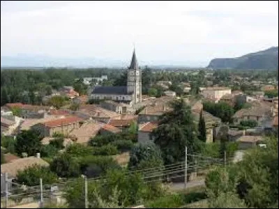 Village de l'arrondissement de Tournon-sur-Rhône, Mauves se situe dans le département ...