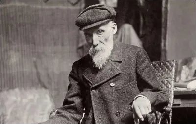 Dans quel domaine Auguste Renoir s'est-il fait connaître ?
