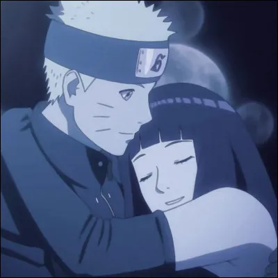 Contre qui Hinata se bat-elle pour protéger Naruto ?