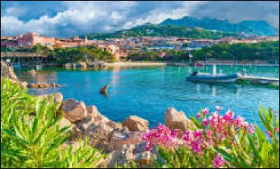 Laquelle de ces îles est italienne ?