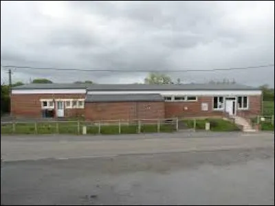 Nous remontons maintenant à Semousies. Commune de l'arrondissement d'Avesnes-sur-Helpe, elle se situe en région ...