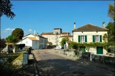 Ancienne commune de l'arrondissement de Nontron, Vieux-Mareuil se situe dans le département ...