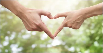 Bien bien, aimes-tu qu'on te câline, qu'on t'embrasse ou qu'on te complimente ?