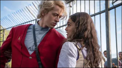 Quel âge a le président Snow dans "Hunger Games : La Balade du serpent et de l'oiseau chanteur" ?