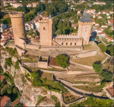 L'addition 5 + 4 indique comme préfecture...