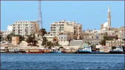 Pour quelle destination Denys de La Patellière a-t-il choisi Lino Ventura, dans son film "Un taxi pour..." ?
