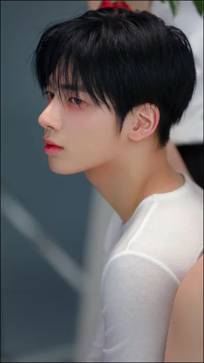 Quel âge a Taehyun ? (août 2025)