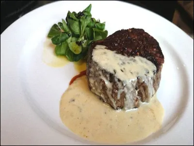 Gastronomie : Quelle sauce d'origine anglaise accompagne le boeuf braisé ?