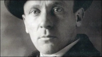 Qui est cet écrivain russe, auteur du roman ''Le Maître et Marguerite'' ?