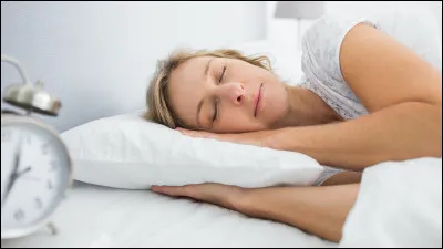 Que fait un(e) vrai(e) influenceur(se) en 2025 avant m&ecirc;me de sortir du lit ?