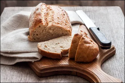 Que signifie ''Avoir du pain sur le planche'' ?