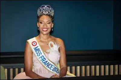 Quelle est la particularité de la Miss France 2025 Angélique Angarni-Filopon ?