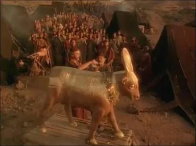 Ne voyant pas Mose revenir - Il resta 40 jours sur le Sina - que firent les Isralites pendant ce temps ?