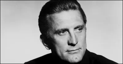 Qui est cet acteur américain qui joue le premier rôle dans le film ''Saturn 3 (Saturne 3 au Québec) ?