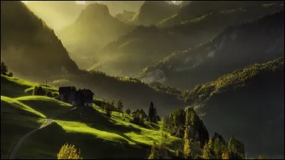 Dans quelle chanson peut-on entendre les paroles "Dans la vallée..." ?