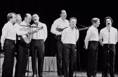 Quel est ce groupe vocal, interprète du titre ''Lettre à Virginie'' ?