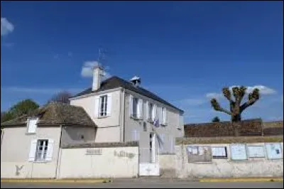 Village Eurélien, dans la région agricole et naturelle du Drouais, Saint-Ouen-Marchefroy se situe en région ...