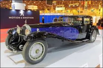 Quelle est l'année de sortie de cette voiture et sa vitesse maximale ?