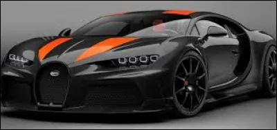 Quelle est l'année de sortie de cette voiture et sa vitesse maximale ?