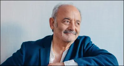 Qui est ce chanteur, auteur-compositeur interprète du titre ''Anne, ma sur Anne'' ?
