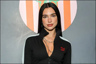 Dans quel pays est née Dua Lipa ?