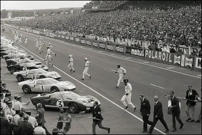 En quelle année le départ des 24 Heures du Mans se déroule-t-il ainsi pour la dernière fois ?