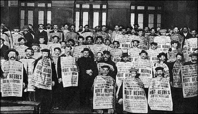 Quelle décision prend la CGT à son congrès de 1904 à Bourges ?