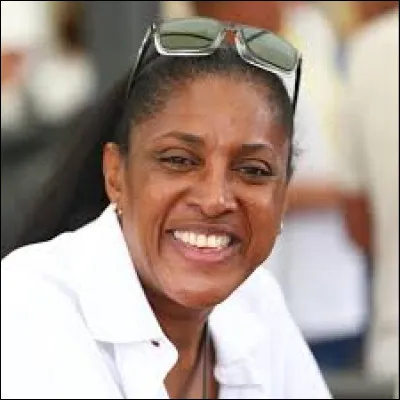 Quelle coureuse française fut couronnée trois fois aux Jeux olympiques ?