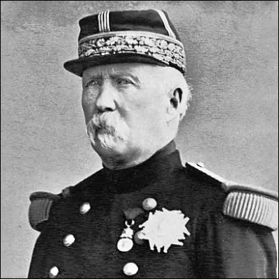 Quelle phrase est attribuée au général Mac Mahon pendant le siège de Sébastopol ?