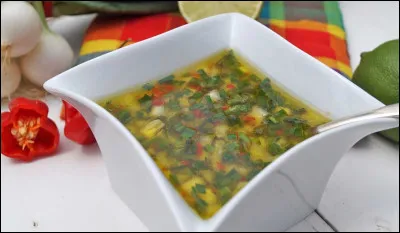 La sauce créole peut aussi être appelé sauce chien. À quel ustensile de cuisine doit-elle son deuxième nom ?