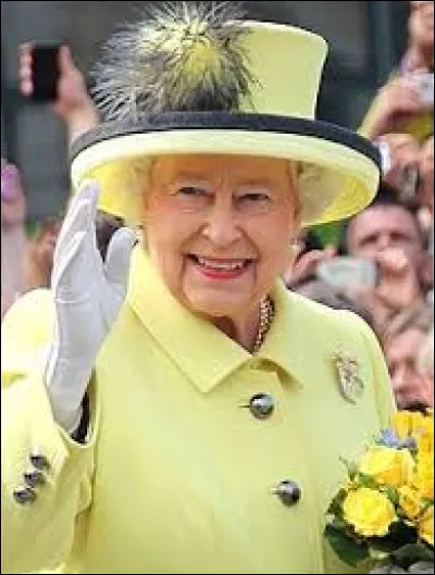 Quelle fut la durée du règne de la reine Elisabeth II ?